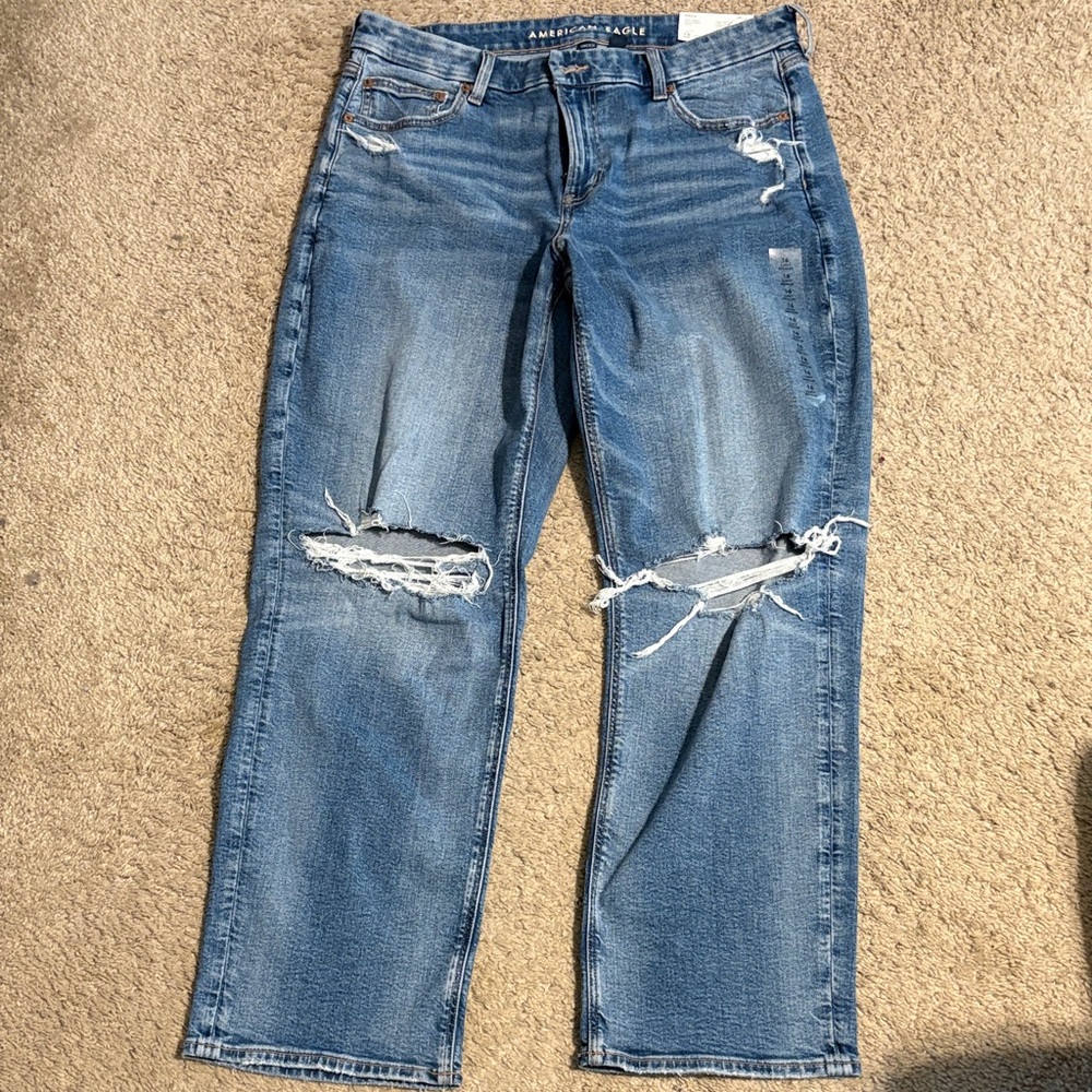 American Eagle stretch curvy straight medium destroy 16 33w jeans
